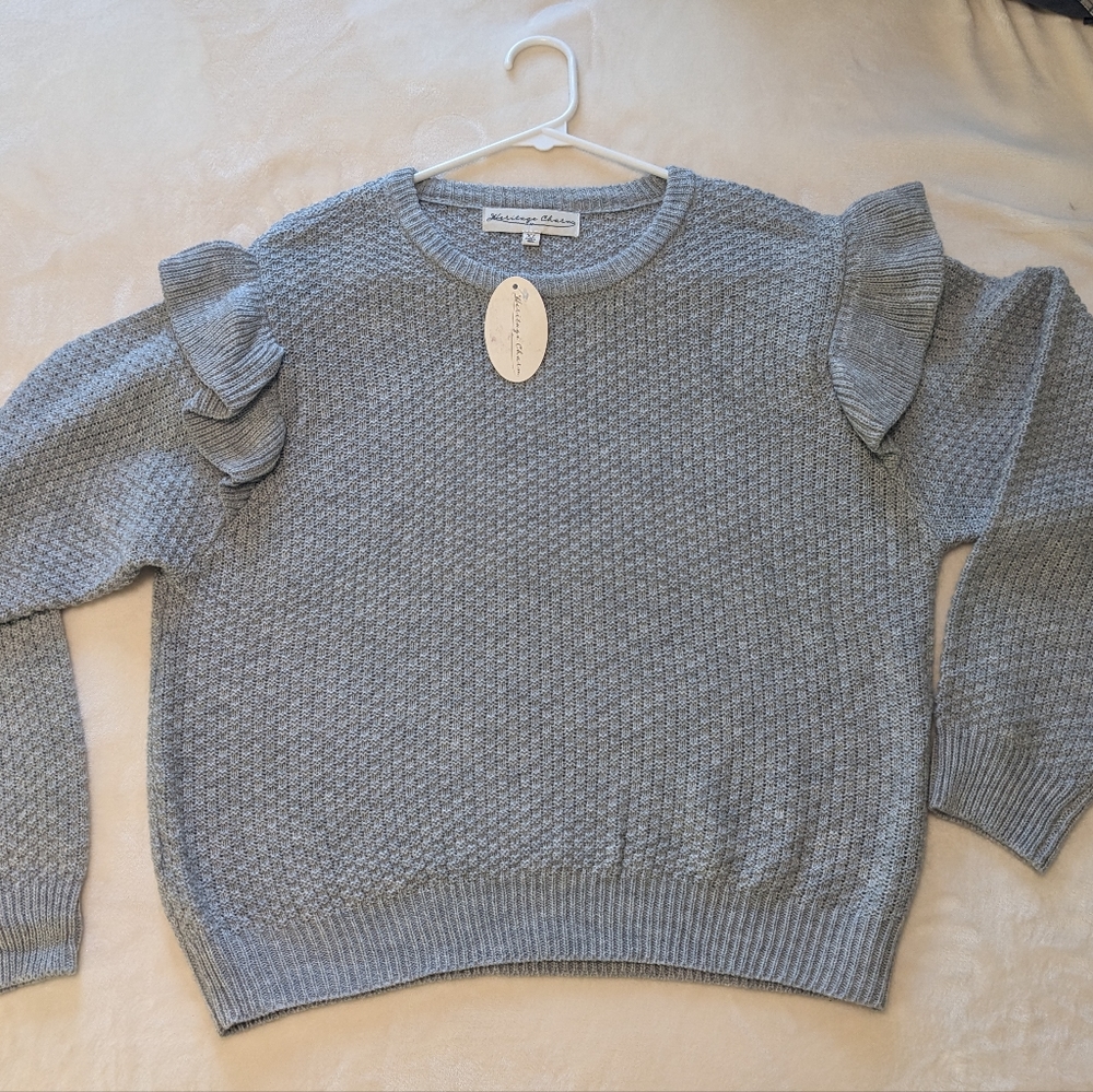 🎁 Heritage charm sweater